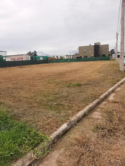 Terreno En Venta En Los Nogales - Barrio Cerrano Nogales Plaza (tafí Viejo - Tucumán)