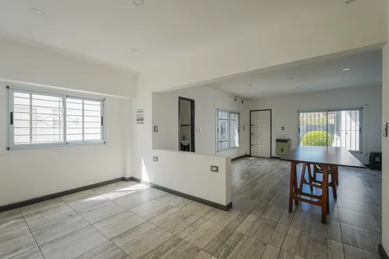 Casa En Venta 4 Ambientes Ramos Mejía