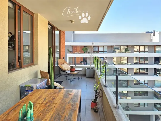 Departamento En Venta De 2 Dorm. En Vitacura, Estadio Croata
