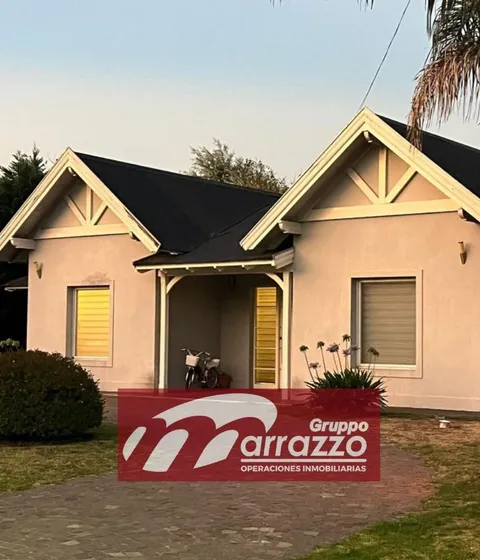 Espectacular Casa En Alquiler De 3 Dormitorios En Bº Privado