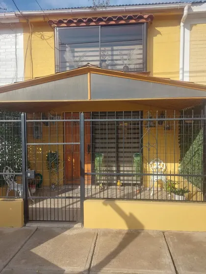 Acogedora Casa Con Espacio Independientes, Villa Alemana