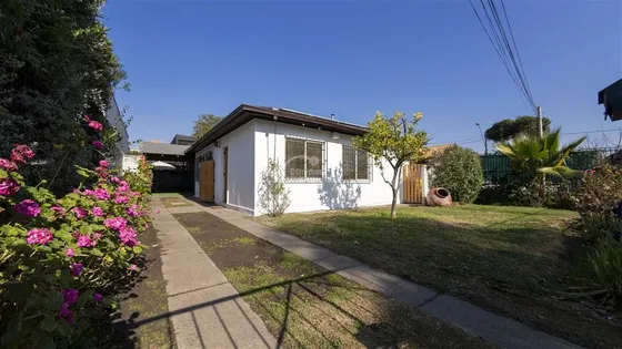 Casa En Arriendo De 4 Dorm. En Vitacura