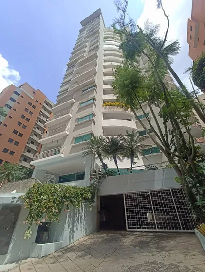 Leslie Ofrece En Alquiler Apartamento En Aqualina