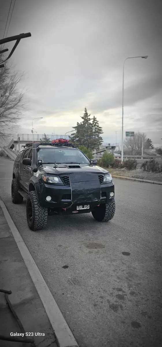 Toyota Hilux 3.0 D/Cab 4x4 SRV Lim P/4