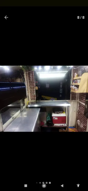 Trailer Color Negro, Con Mesas Y Sillas