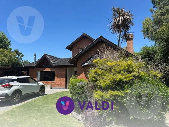 Casa En Venta - Barrio Campos De Echeverria, Canning