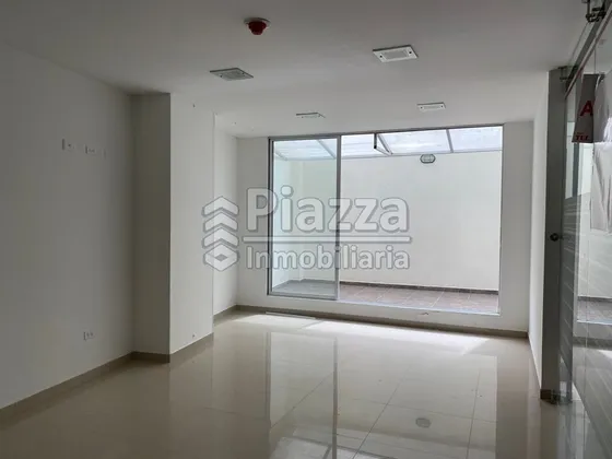 Oficina, Local O Consultorio  Medico Con Terraza Privada En Arriendo En Ibague, Centro Cra 5 Con Cll 11 