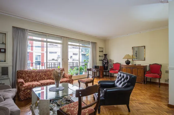 Venta Departamento 5 Ambientes En Recoleta Con Cochera