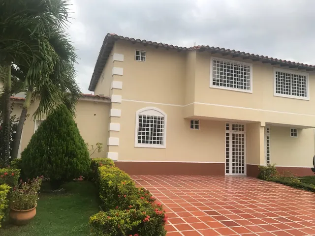Acogedora Y Funcional Casa En Guarenas. Mac