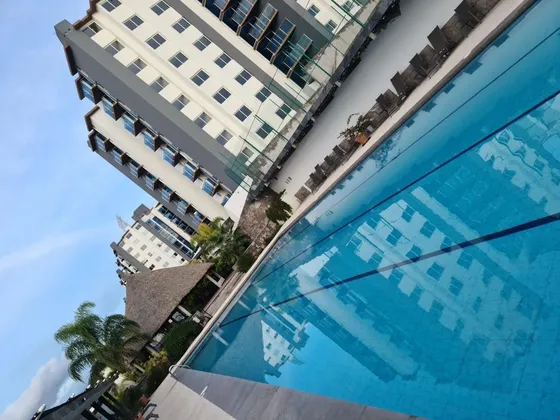 Se Vende Departamento En Cimasur, Super Grande, 170 M2,  Planta Baja, 3 Recamara