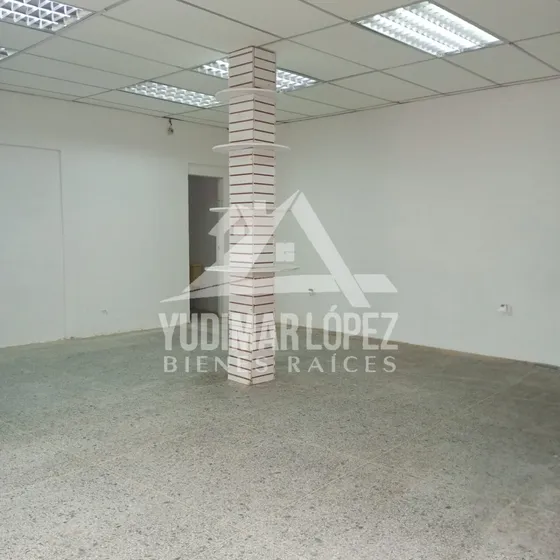 Amplio Local Comercial En Alquiler, Ubicado En Los Olivos Nuevos, Maracay Edo. Aragua