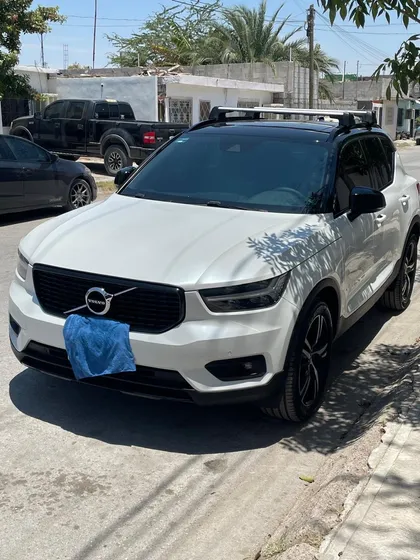 Volvo Xc40 R-design 2.0t