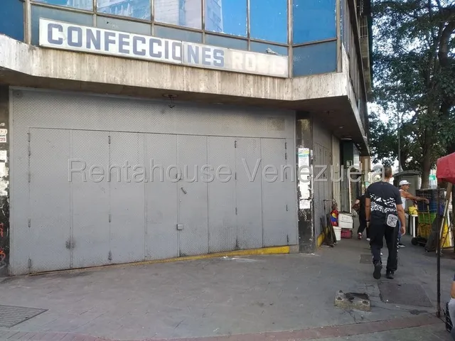 Avenida Fuerzas Armadas !! En Alquiler Local Comercial A Pie De Calle, Zona Altamente Transitada Y Comercial, 100 M² De Construcción, 16 Mts. De Frente Y 2 Baños. Excelente Ubicación !!