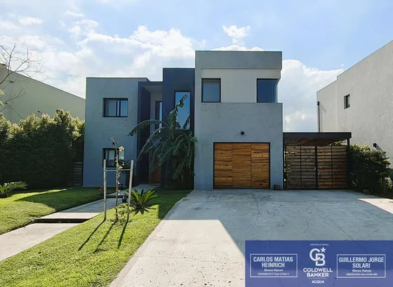Venta De Casa 6 Ambientes En Barrio Santa Elena Pilar Del Este