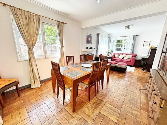 Elegante Hogar En Entorno Natural (176448)