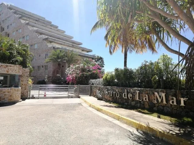Apartamento De Lujo Con Vista Al Mar Ic-00414