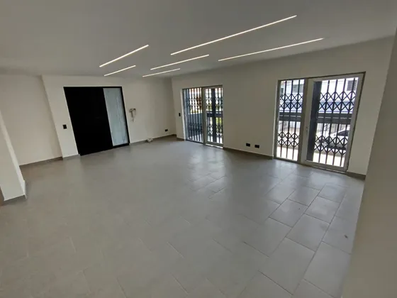 Arriendo Casa Comercial En Simón Bolívar