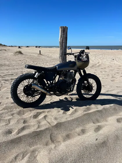 Suzuki Gn 250 Bratstyle