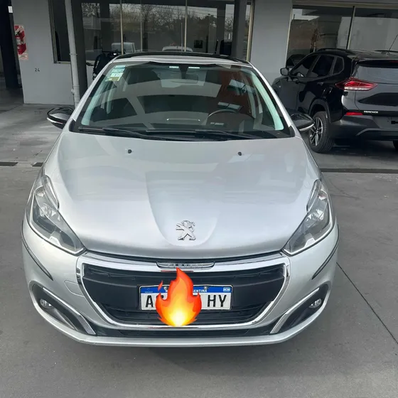 Peugeot 208 1.6 Allure