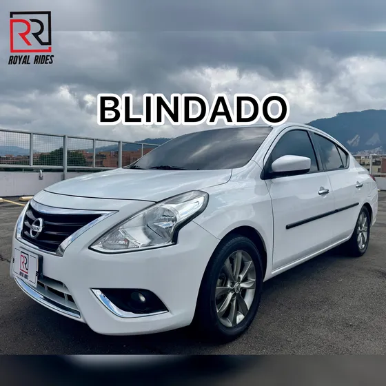 Nissan Versa 1.6 Advance