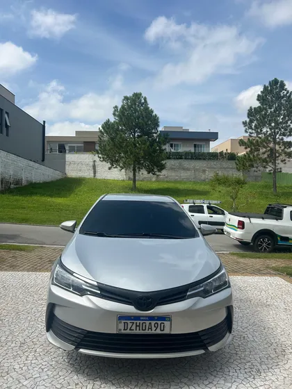 Toyota Corolla 1.8 Gli 16v Flex Multidrive 4p