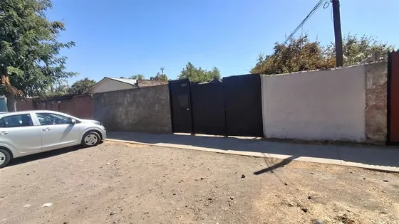 Casa En Venta De 3 Dorm. En Quinta Normal