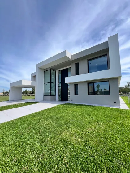 Excelente Casa A Estrenar En Venta - Barrio Terravista 