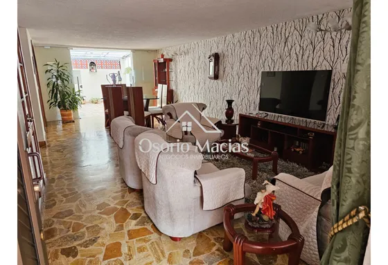 Venta De Casa Con Renta En La Rambla
