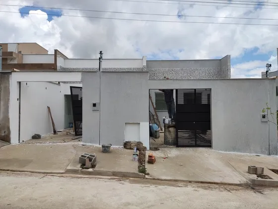 Casa Com 2 Quartos Suite E Área Gourmet 