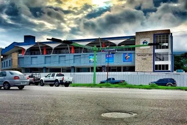 (hl28) Alquilo Local En El Centro Comercial Terrazas Del Valle 