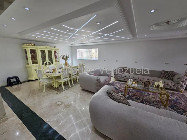 Casa En Venta En Los Naranjos Del Cafetal Jr 