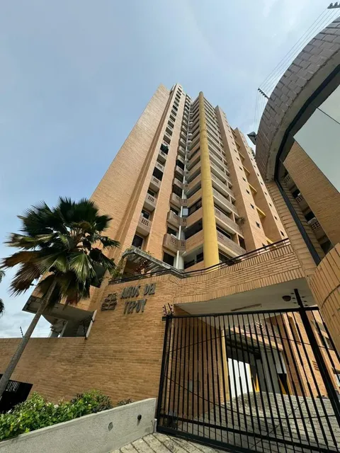 En Venta Apartamento Amoblado En Las Chimeneas Res Altos Del Tepuy (va)