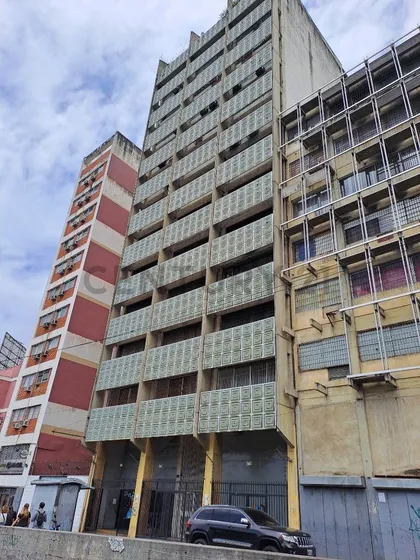 Venta De Oficina Con Excelente Ubicación En La Avenida Universidad