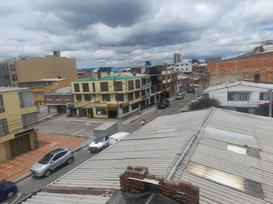 Se Vende Linda Casa Con Uso Comercial Y Residencial En El Barrio Orquideas