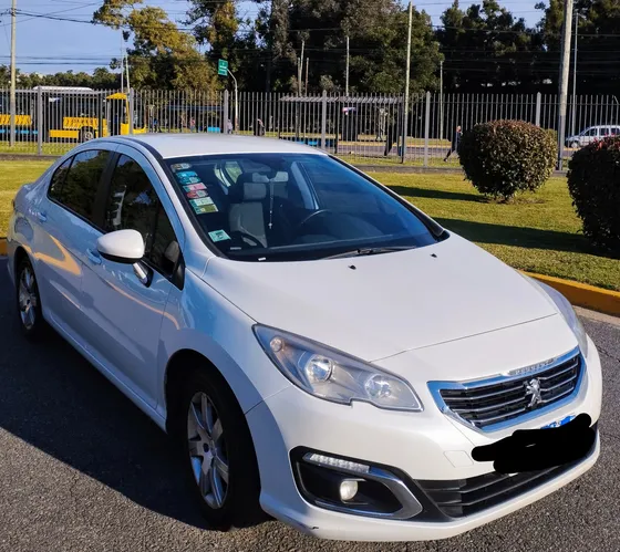 Peugeot 408 2.0 Allure 143cv
