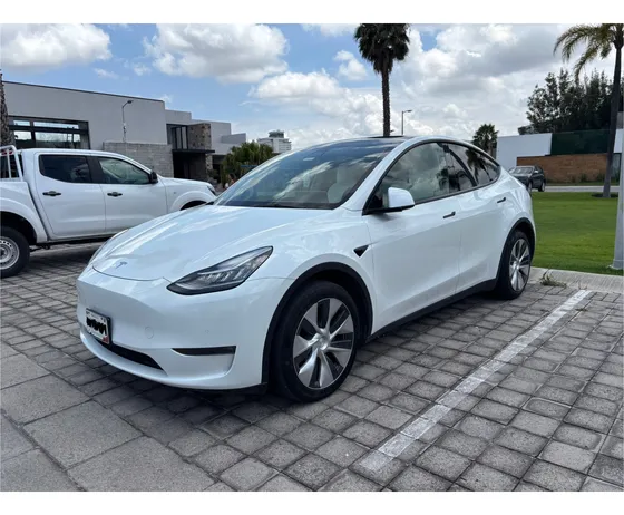 Tesla Model Y 0.0 Long Range Awd