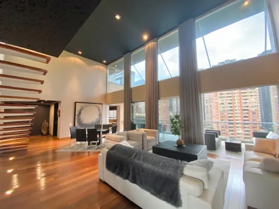  Apartamento En Venta Ubicado En El Poblado Sector La Calera (26759).