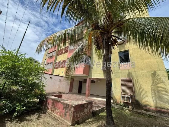 Hermoso Apartamento En Venta En Cabudare La Piedad Sur Completamente Remodelado Cabudare * & Mehilyn Perez Tu Asesor De  Confianza *&