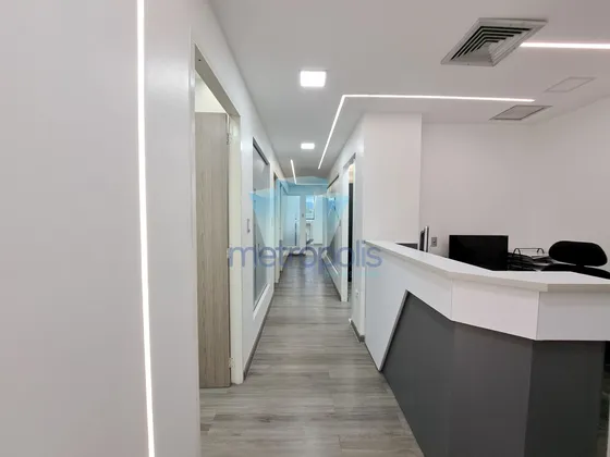 Alquilo Oficina 92m2 Los Palos Grandes. Impecable, Seguridad