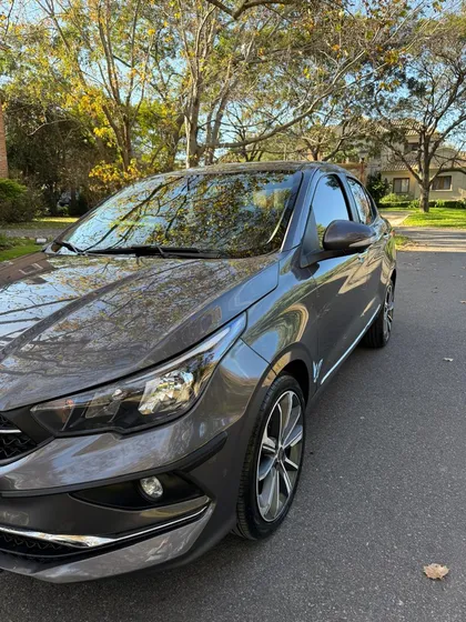 Fiat Cronos 1.8 16v Precision At6 Pack Premium