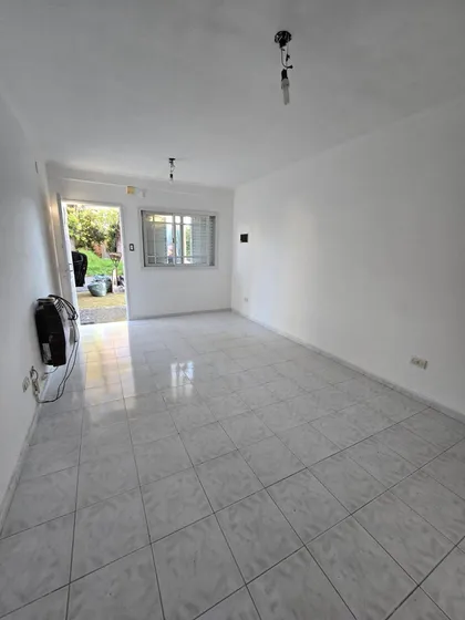 Dúplex En Venta - 2 Dormitorios 2 Baños - Cochera - Los Hornos  