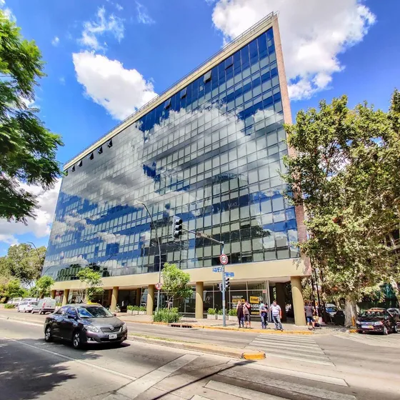 Venta Oficina 0 Dormitorios Puerto Norte Con Cochera
