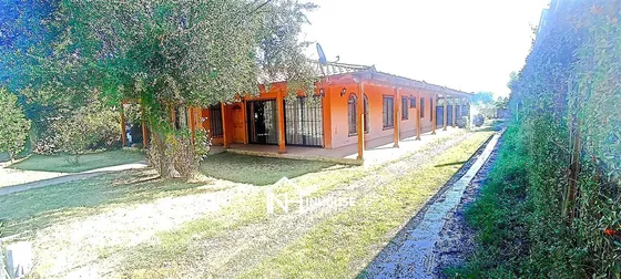 Casa En Venta De 4 Dorm. En Buin