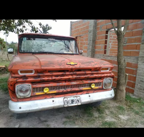 Chevrolet C-10 Caja Ancha
