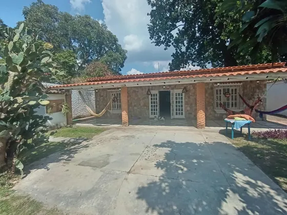 Casa En Urb Las Morochas En San Diego Bella Y Amplia Con Agua De Pozo Jose Félix
