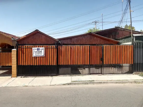 Se Vende Linda Casa Familiar 3d,1b,2e Los Acantos, Pte. Alto
