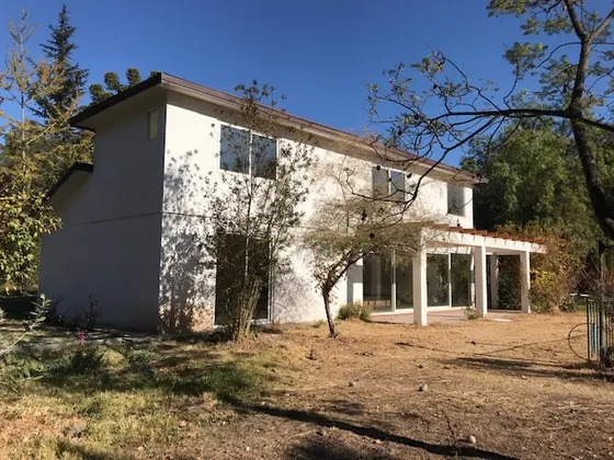 Casa  Recién Remodelada En Condominio