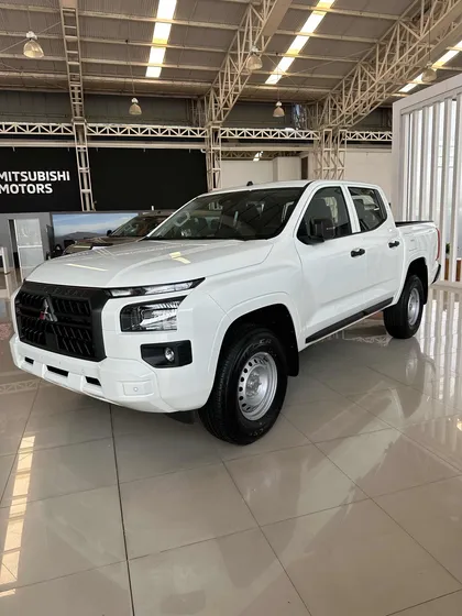 Mitsubishi New L200 Triton Mecanica