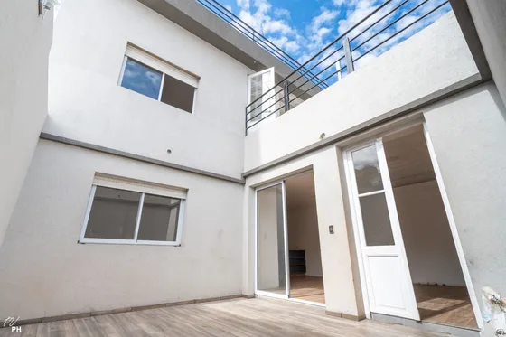 Casa De Pasillo En Venta 3 Dormitorios A Reciclada