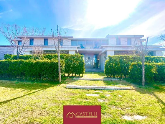 Casa 6 Dormitorios En Venta En Pilara